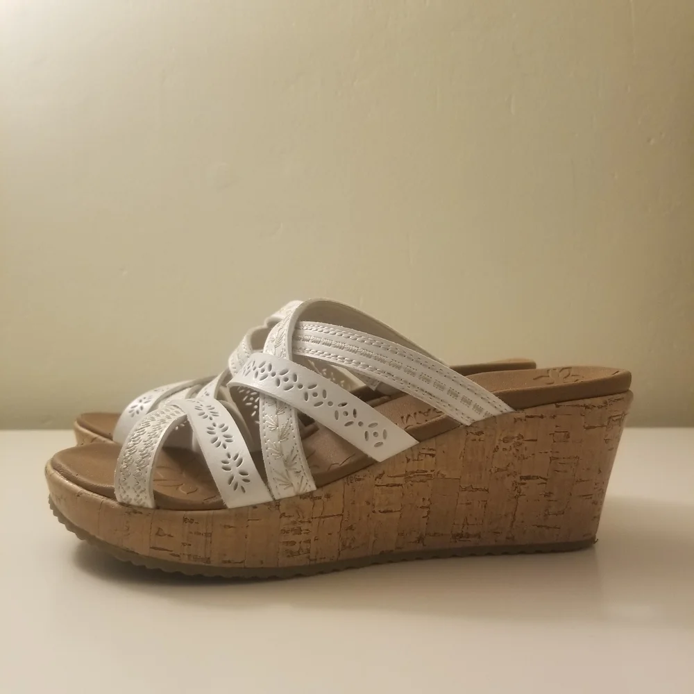 Skechers White Wedge Sandals - Picture 3 of 9